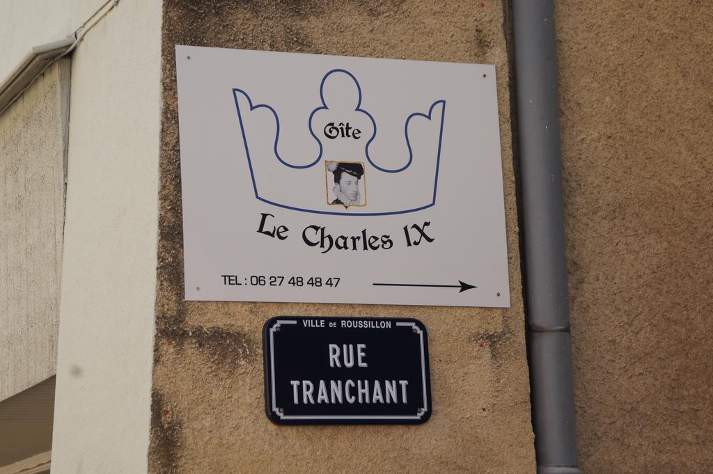 Le Charles IX Apartment Roussillon  Exterior photo